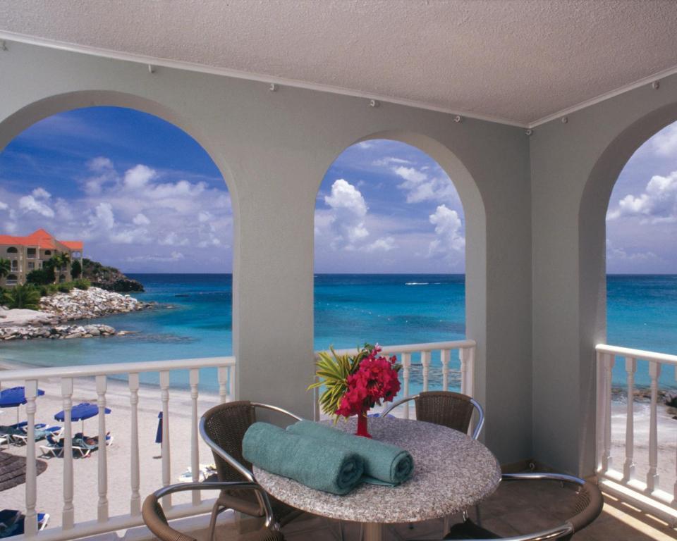 Divi Little Bay Beach Resort Филипсбург Ресторан фото